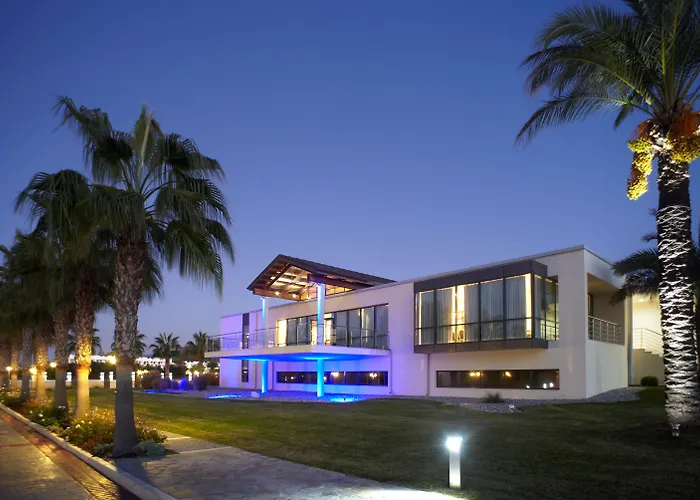 Neptune Luxury Resort