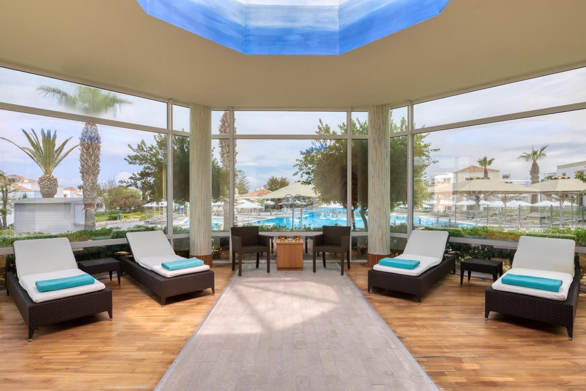 Neptune Luxury Resort