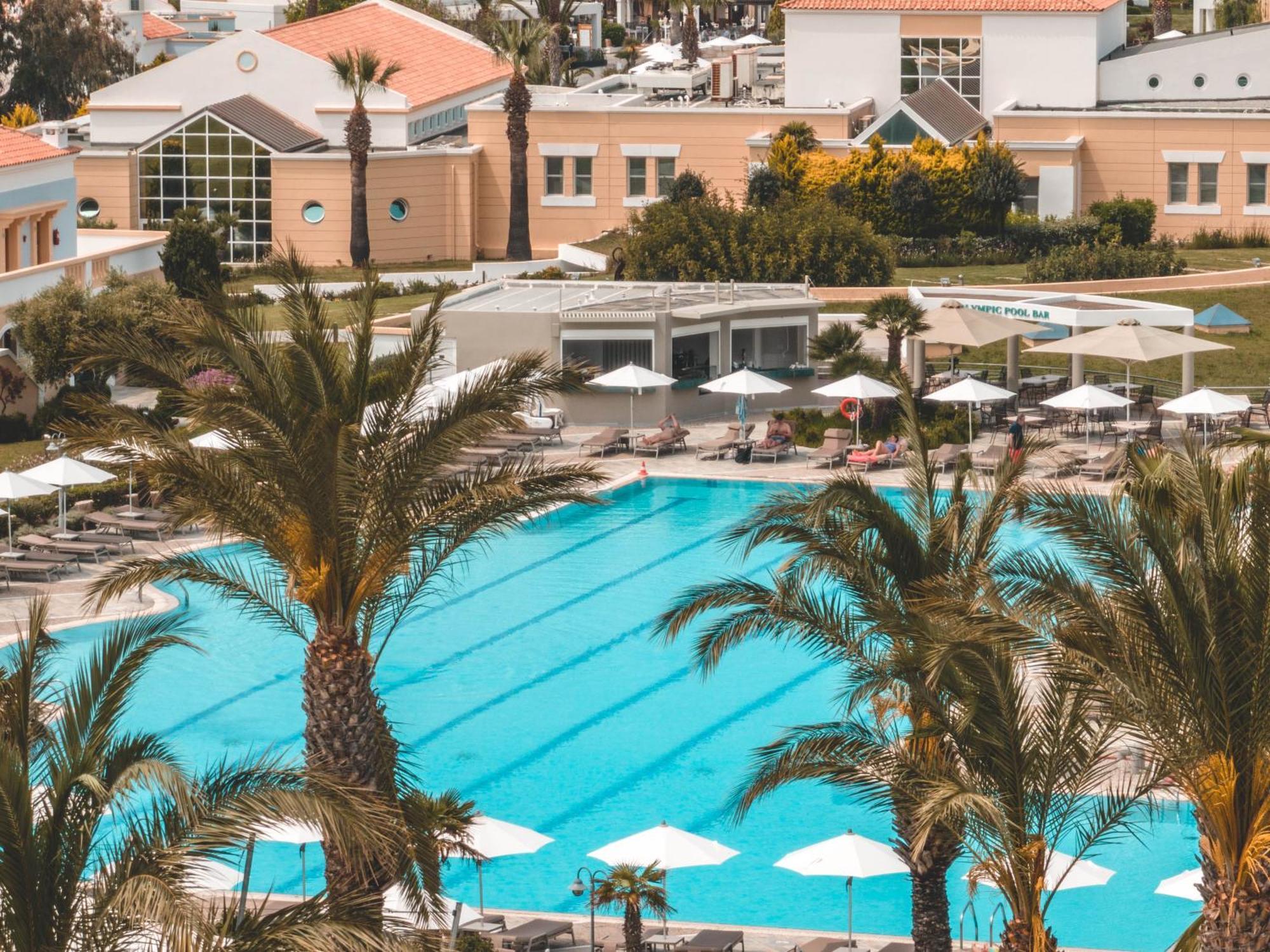 Neptune Luxury Resort 5*